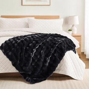 L'AGRATY Faux Fur and Velvet Queen Blanket